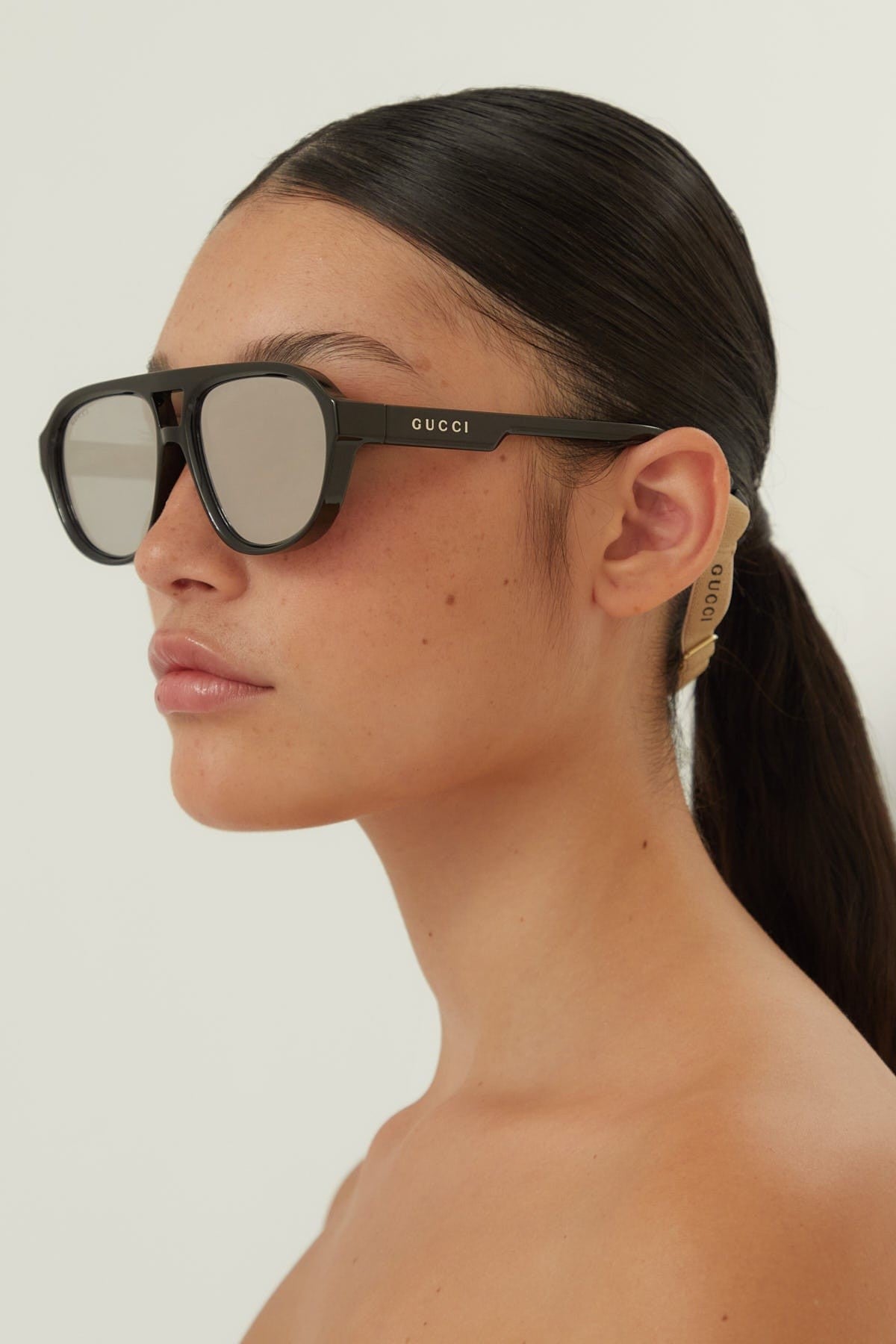 Gucci pilot sporty sunglasses in black