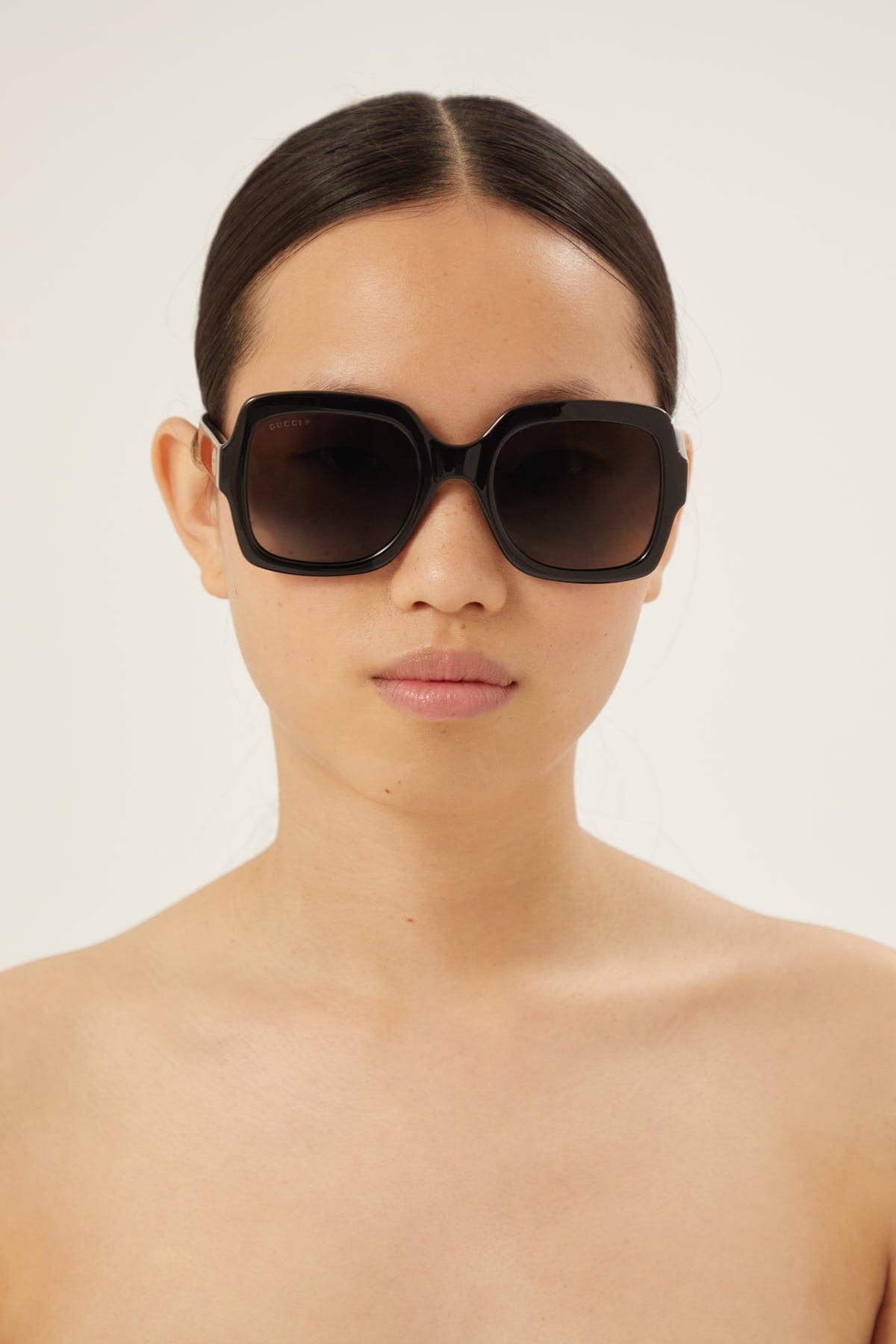 Gucci squared black thin acetate sunglasses