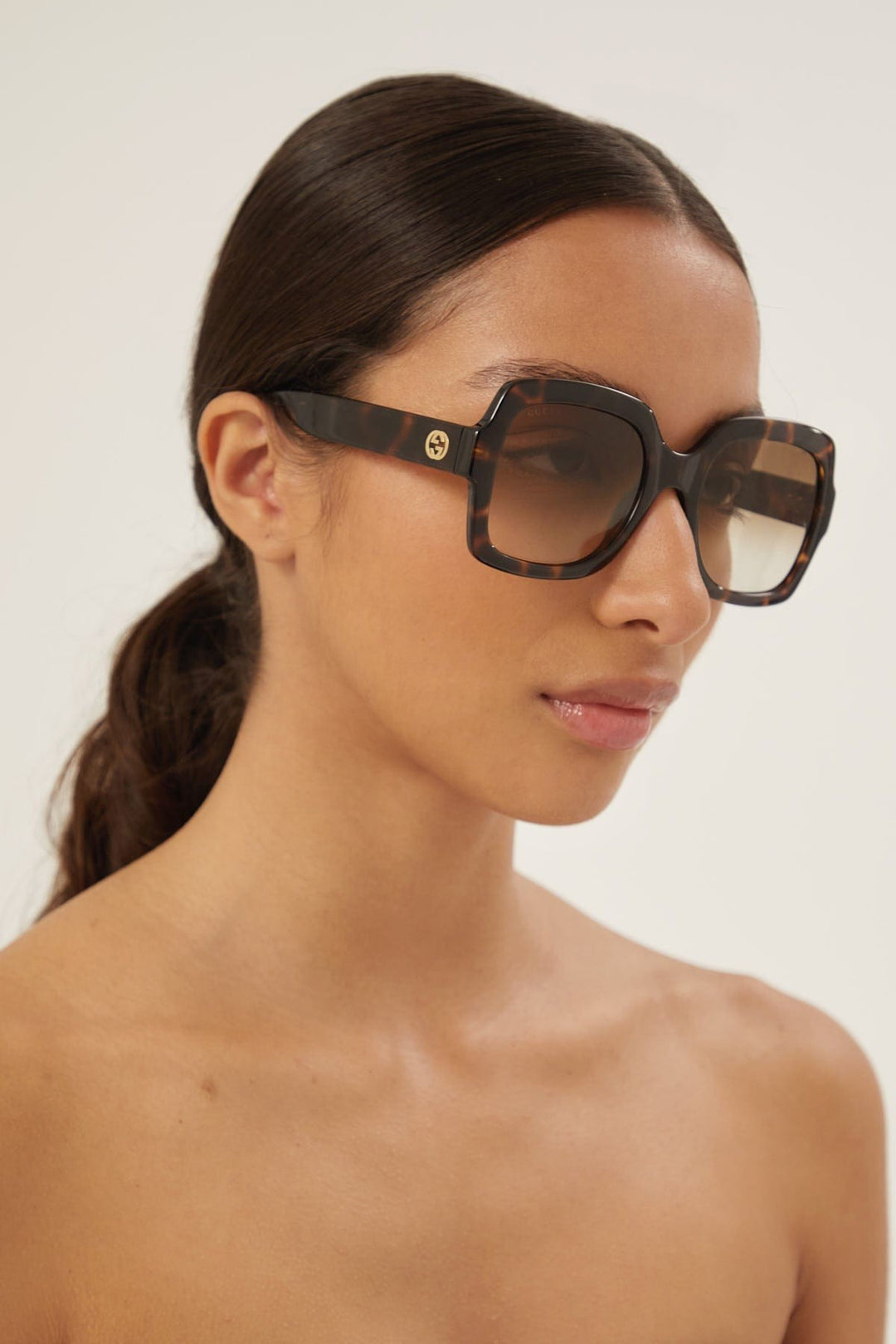 Gucci squared brown thin acetate sunglasses