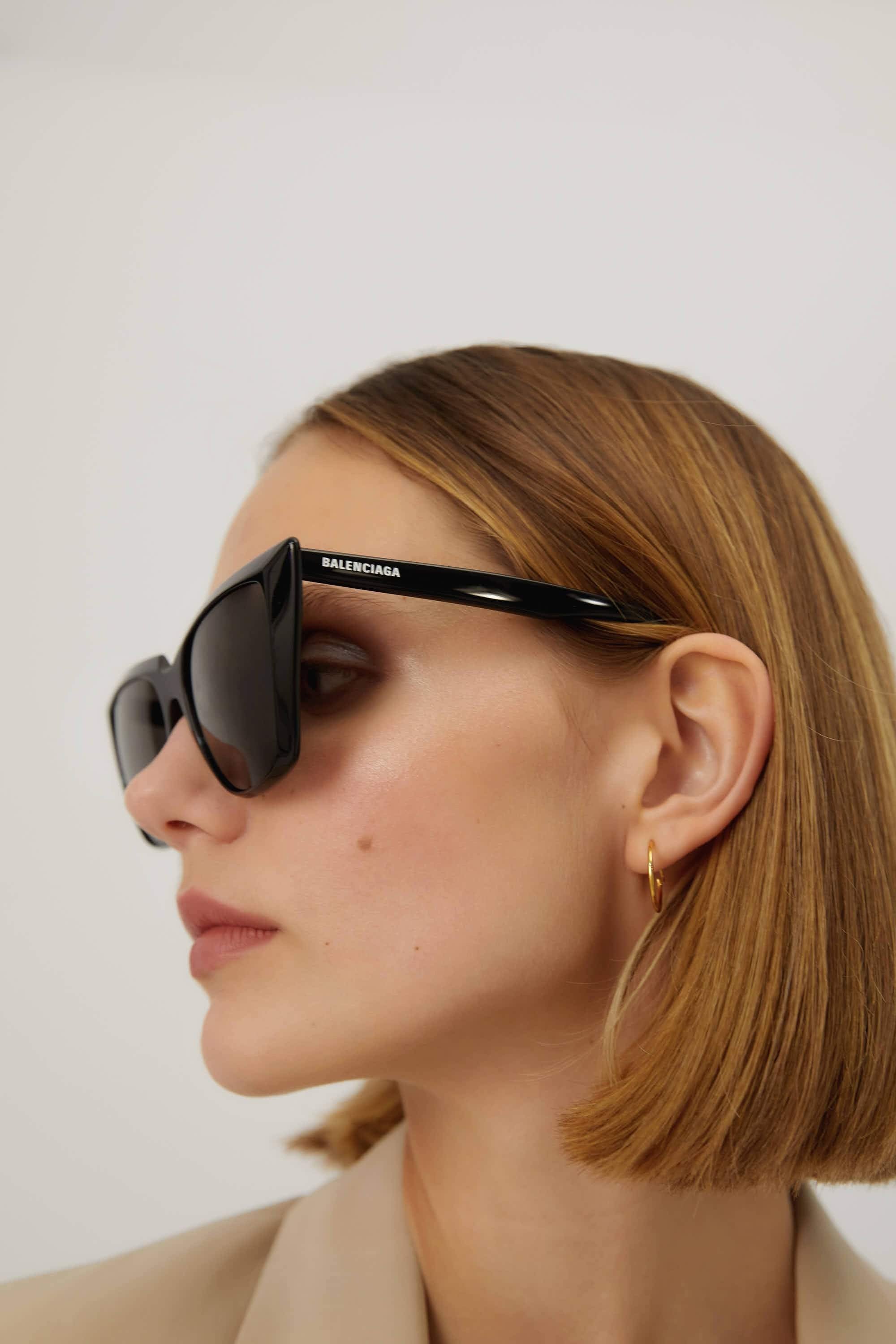 Balenciaga cat-eye femenine black sunglasses