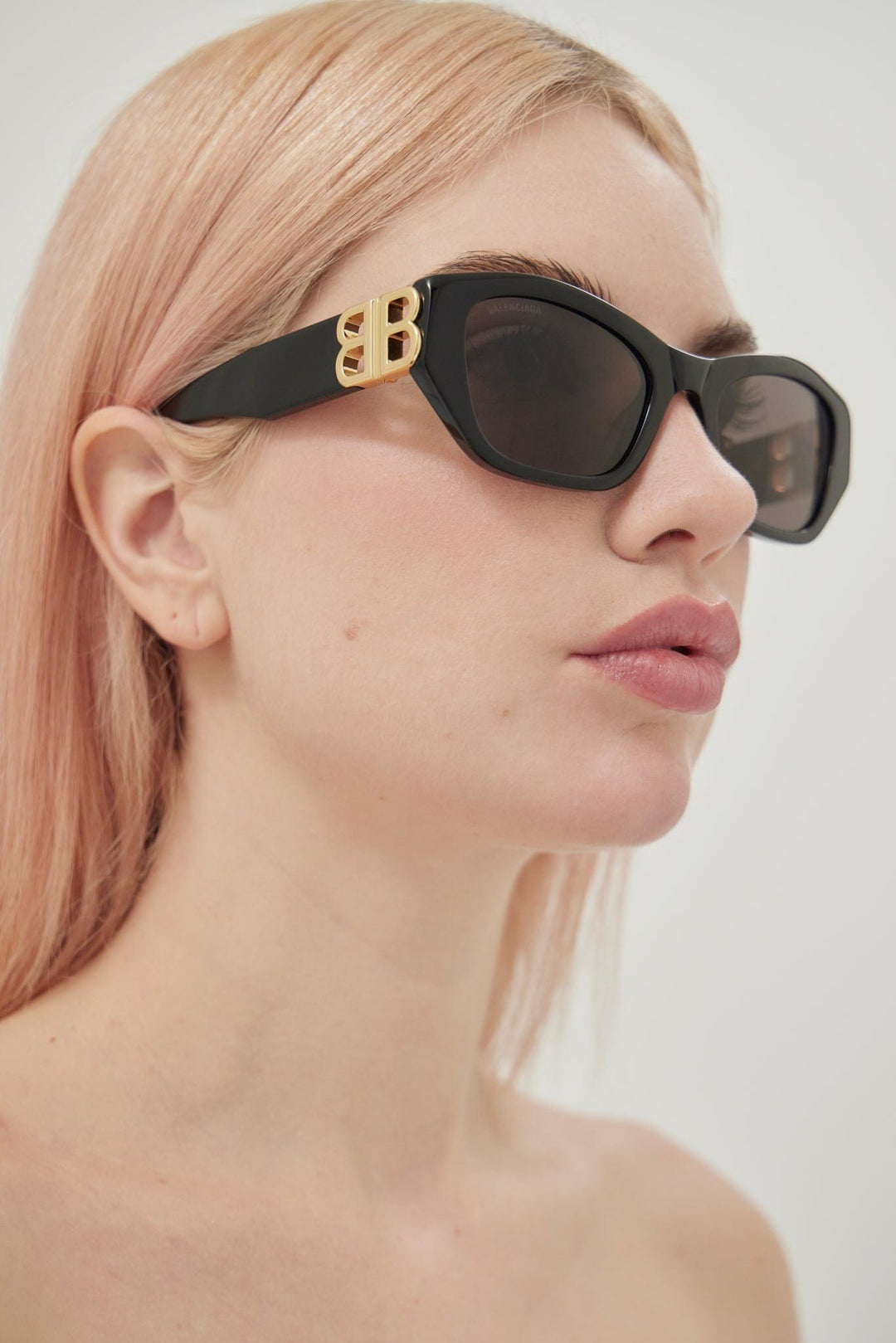 Balenciaga Dynasty cat eye black sunglasses