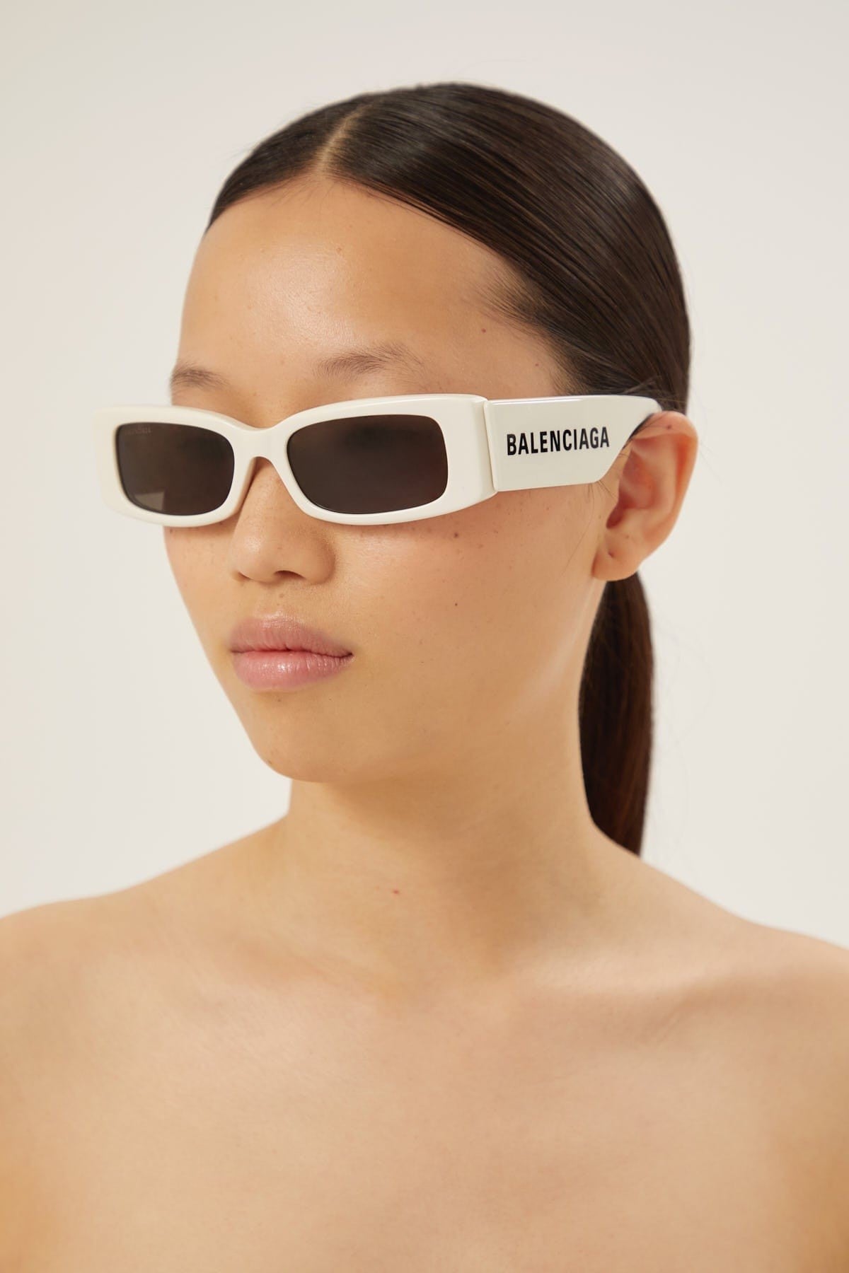 Balenciaga MAX rectangular flat sunglasses in white