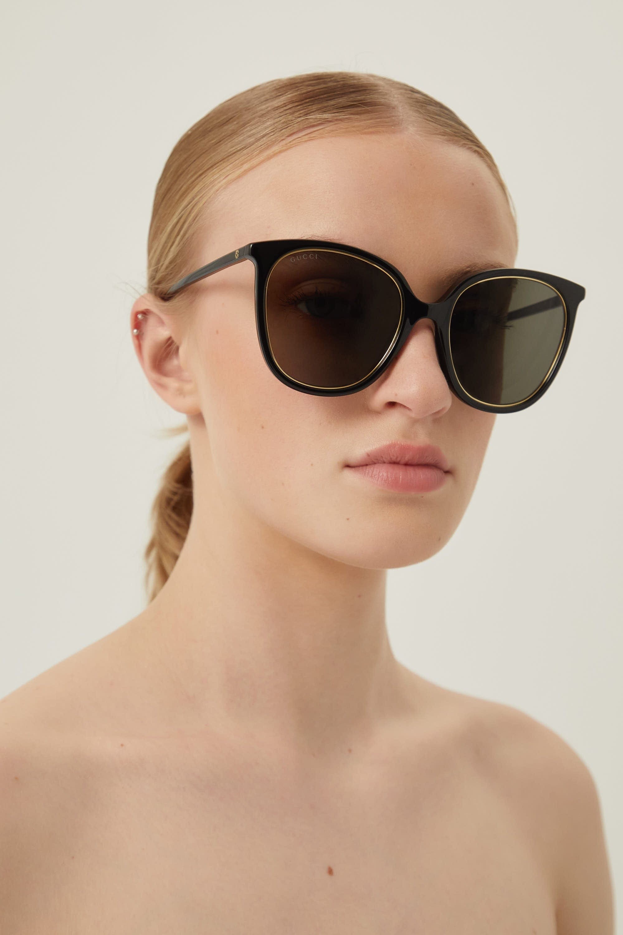 Gucci black cat-eye sunglasses with chain